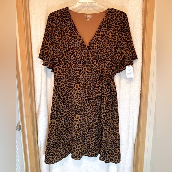 Brand New Cheetah Dress 2x - Picture 1 of 3